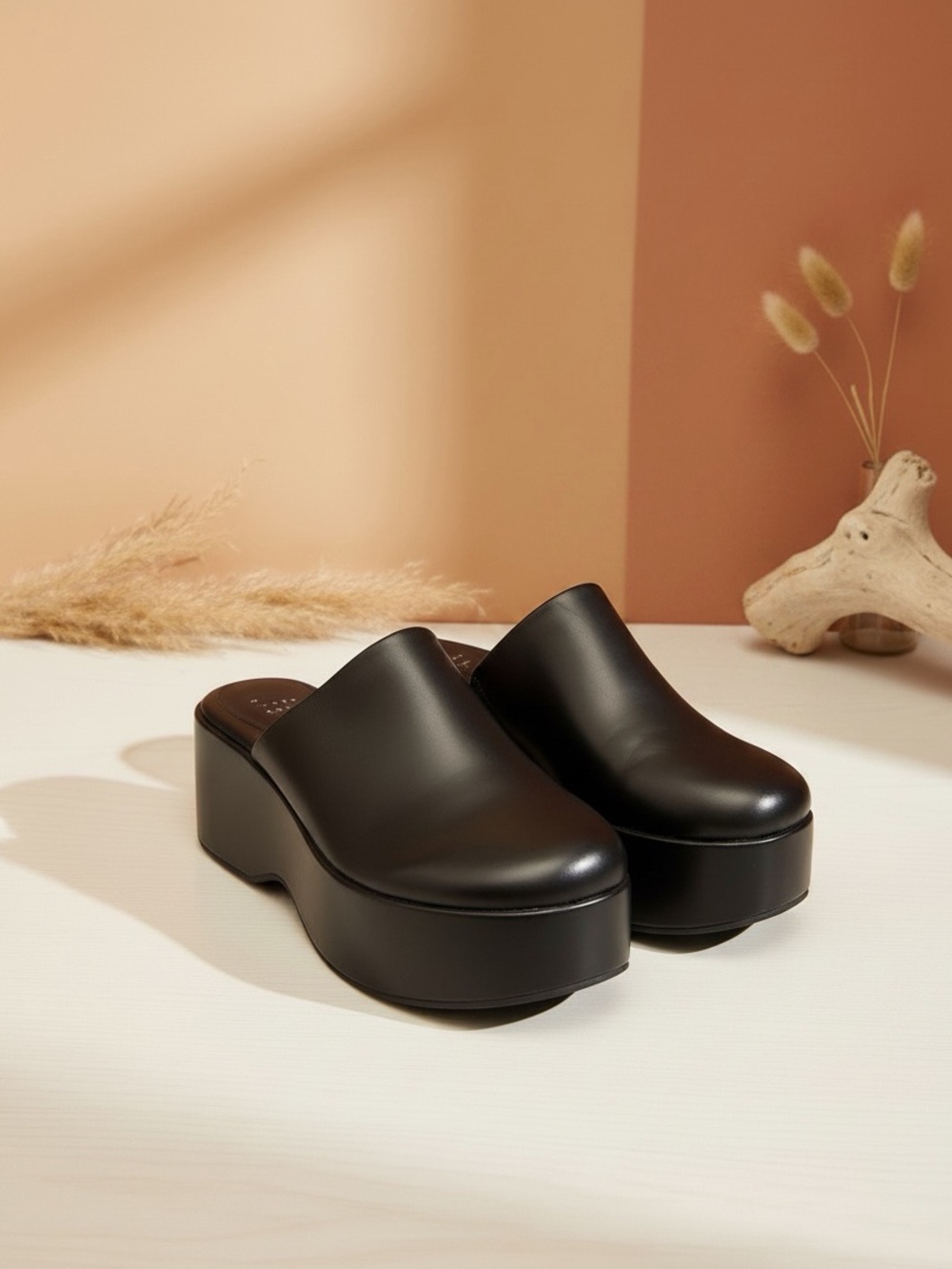 Black Chunky Platform Clogs Minimalist Slip On Mules Women’s 8.5 Runs Large - Picture 5 of 6